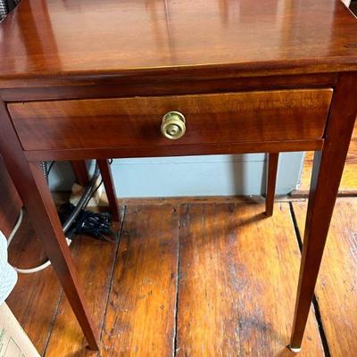 19C 1 drawer work table