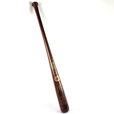 1992 Baseball Hall of Fame Induction Bat: Full size, limited-edition collectible from Louisville Slugger 820/1000