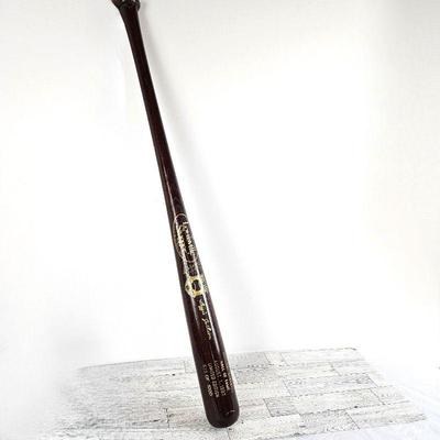 1993 Baseball Hall of Fame Induction Bat: Full size, limited-edition collectible from Louisville Slugger features the engraved replica...