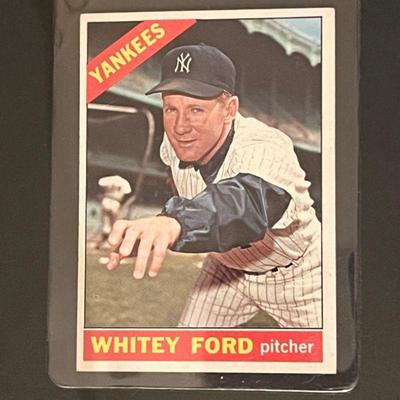 1966 Baseball Card Topps #160: Whitey Ford. Elected to the HOF in 1974. NY Yankee great was a 10-time All-Star, 6-time WS Champion, 1961...