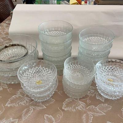 AAT062- Assorted Glass & Lead Crystal Bowls