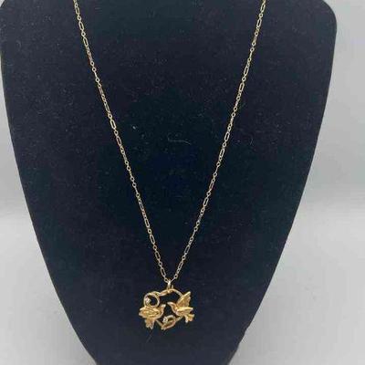 AAT417-14k Gold And Diamond Necklace And Pendant