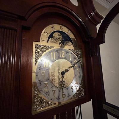 Howard Miller Clock MODEL 610-572 SERIAL #MF0023990648