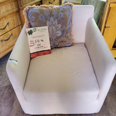 Collins chair wholesale price is over $500,00, 75% off