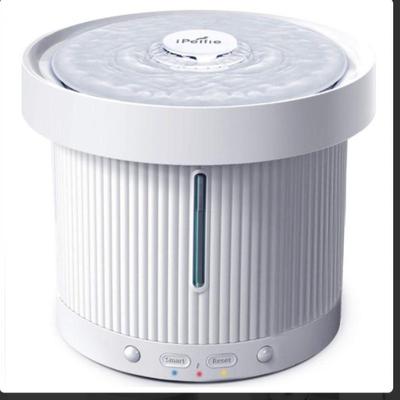 Pet water fountain