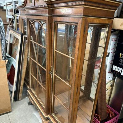 Drexel China Cabinet Top Section - Great for Display!