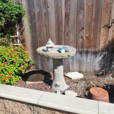 bird bath
24dx28