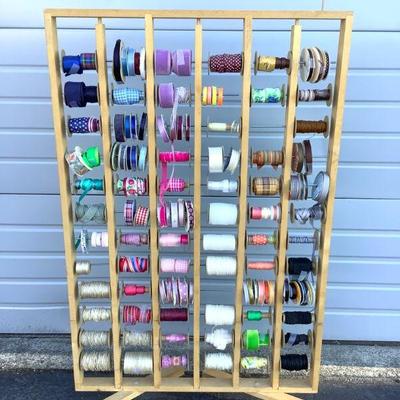 LIBE226 Mobile Crafting Rack Of Ribbon	Multi use mobile crafting rack. Can put spools of ribbon, tape, string and etc.
