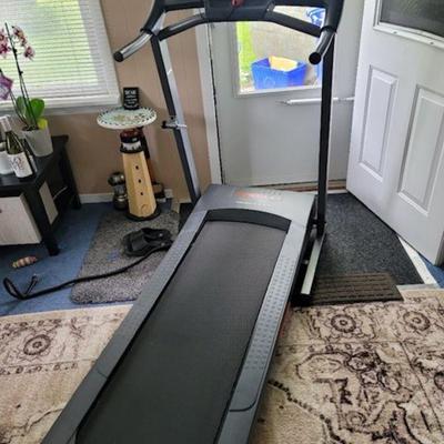 WESLO Compact Fold-up Tread Mill