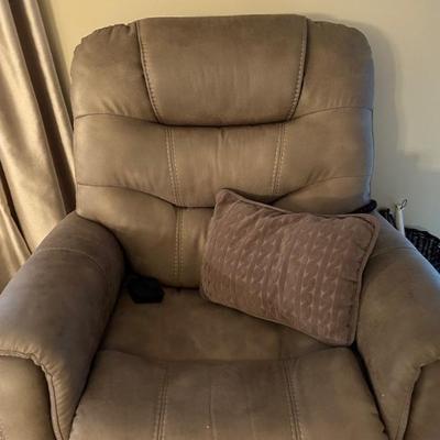 Lift Chair in Good Condition 
