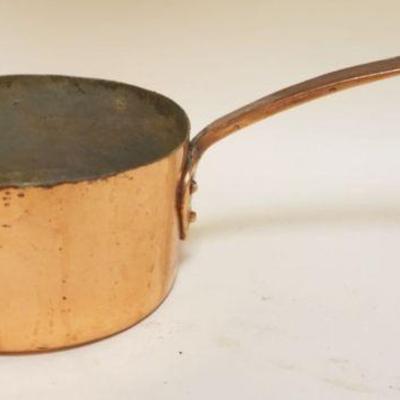 1052	ANTIQUE COPPER POT W/DOVETAILED BOTTOM, APPROXIMATELY 16 IN X 5 3/4 IN OVERALL
