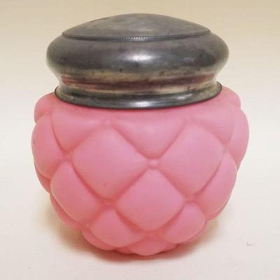 1009	VICTORIAN QUILTED PINK SATIN GLASS BISCUIT JAR, APPROXIMATELY 6 1/2 IN HIGH
