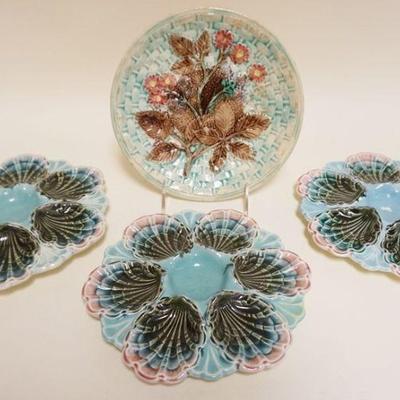 1219	MAJOLICA LOT OF 4 PLATES INCLDUING 3 OYSTER, LARGEST APPROXIMATELY 8 1/2 IN
