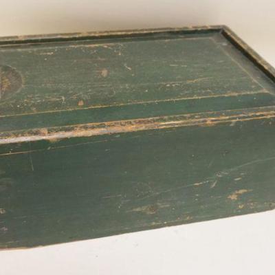 1101	LARGE ANTIQUE DOVETAILED CANDLE BOX IN GREEN, APPROXIMATELY 18 IN X 11 1/2 IN X 8 1/4 IN HIGH
