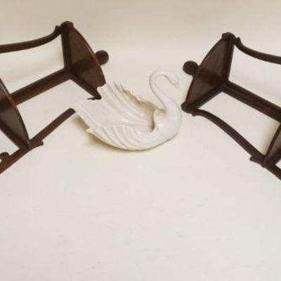 1326	LOT PAIR OF HANGING CORNER SHELVES, APPROXIMATELY 28 IN HIGH & LENOX SWAN
