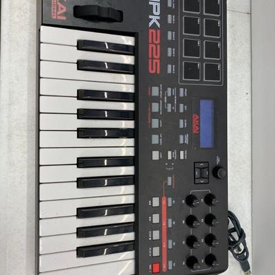 Akai Professional MPK225 Keyboard Controller