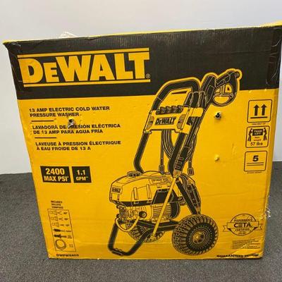 New DeWalt 2400 PSI Pressure Washer