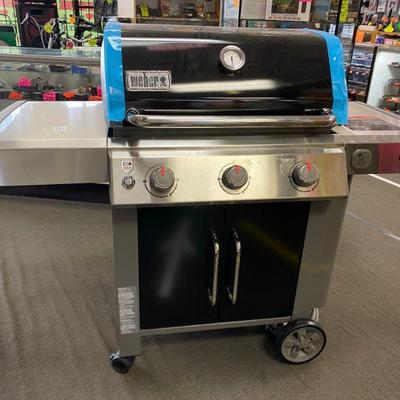 New Weber Gensis II E-315 Gas Grill