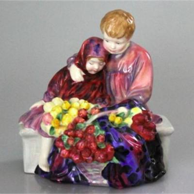 Lot 038 
Royal Doulton Figurine Flower Sellerâ€™s Children HN1342 Leslie Harradine Royal Doulton