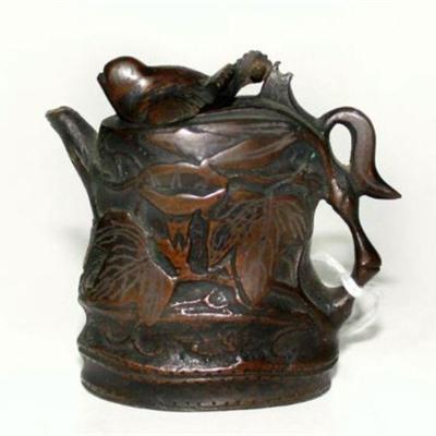 Lot 073  
Japanese Bronze Miniatures Teapot Meiji Period Marked 2.75''