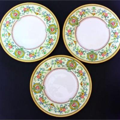 Lot 005  
Tiffany & Co. Hand Painted by Cauldon England Luncheon Plates Set of 11