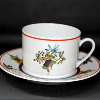 Lot 051  
Royal Limoges Flat Cup and Saucer Chinoiserie Hand Painted Decor Mecong