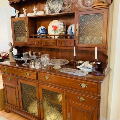 NICE SOLID WOOD CABINET
