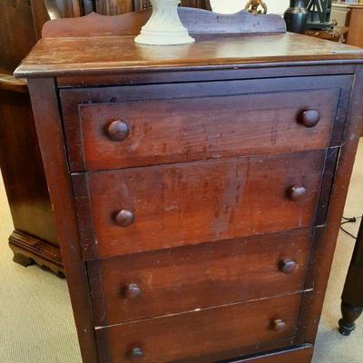 4 drawer chest of drawers. $125.00