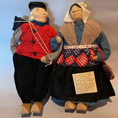pair of vintage Dutch dolls, Volendam
