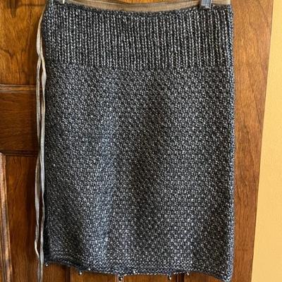 Loads of vintage clothes, mostly XS-M, lots of funky and unique pieces, many from Ulla Johnsonâ€™s Nadya brand which is handmade in Bali...