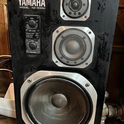 pair of Yamaha NS-500M speakers