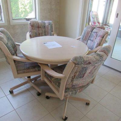 dining table & chairs 