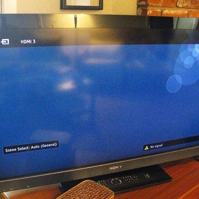 42" Sony Bravia Smart HD TV