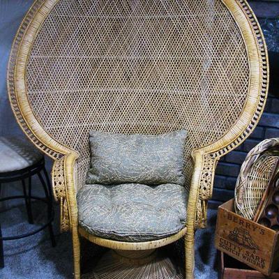 Stunning Vintage Peacock Chair with Cushion and Matching Pillow Boho in mint condition!