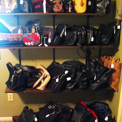 Handbags / Purses