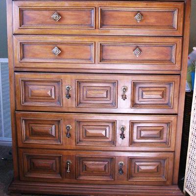 Drexel Solid Wood 5 Drawer Chest
