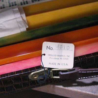 Vintage Japanese Mah Jong Set Royal Games with Tiles Four Racks Leather Croco Case / New Old Stock