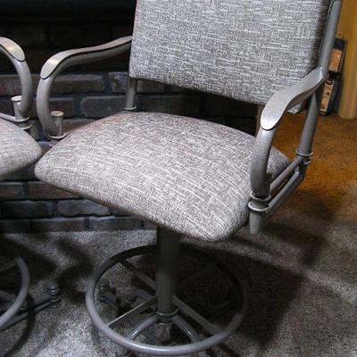 Pedestal Swivel Bar Chairs