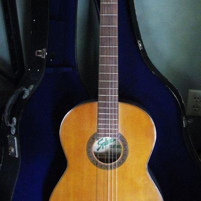 Vintage Splendor Guitar with Case