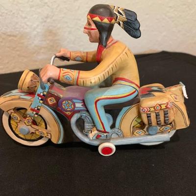 Vintage Robert Shields Hand Painted Resin 