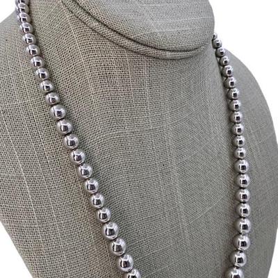 31 Gram Sterling Silver graduated bead Necklace