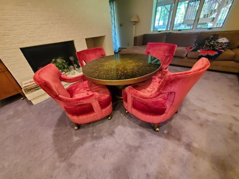 Pink Dog offers second day discounts in Englewood