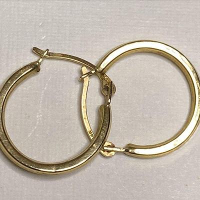 https://www.ebay.com/itm/126145629461 CV1138 14K GOLD SMALL HOOP EARRINGS
