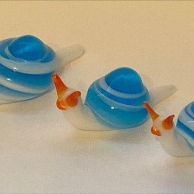 https://www.ebay.com/itm/126144271621 CV1082 MINITURE GLASS SNAIL FIGURINES, SET OF 3