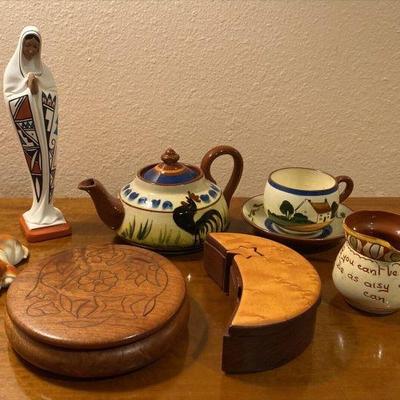 https://www.ebay.com/itm/126136703836 CV1047 LOT OF MISC TRINKETS INCL PUZZLE BOX & PAINTED MARY 7 PCS