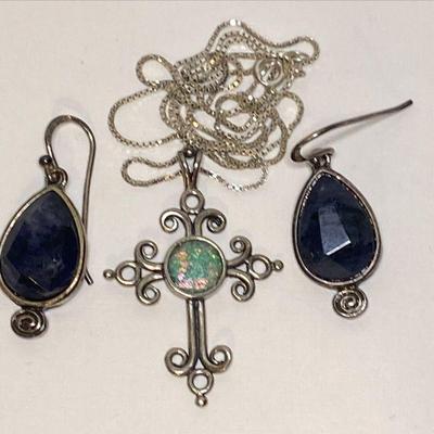 https://www.ebay.com/itm/115946729627 CV1104 STERLING SILVER JEWELRY LOT, CROSS WITH STONE EARRINGS