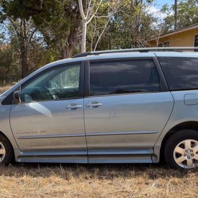 Toyota Sienna Handicap Van