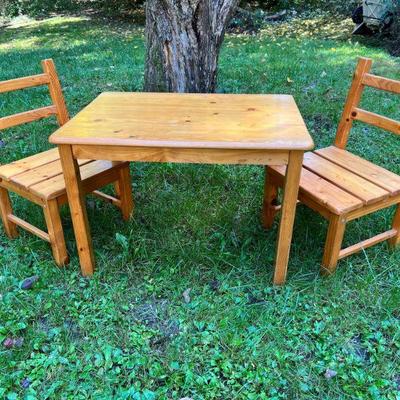 Child Size All Pine Table & Chairs