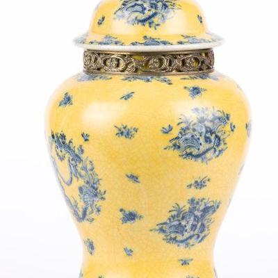 59. PANGERO COLLECTION LIDDED GINGER JAR WITH BASE