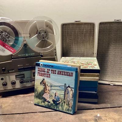 JUCR909 Retro Tape - O - Magic	Model 740, 140 watt Tape-O-Magic ( runs - see video)Â with 2 external speakers ( missing speaker cords).Â...